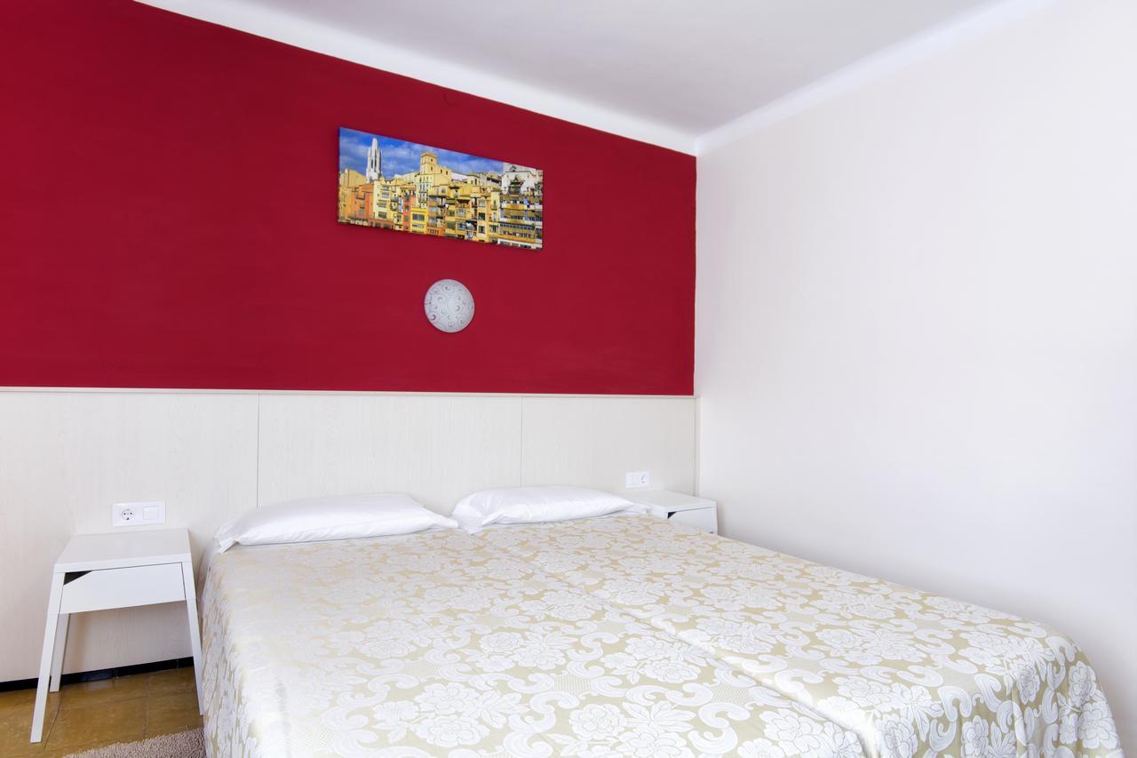 Hostal Fabrellas Caldes de Malavella Zewnętrze zdjęcie